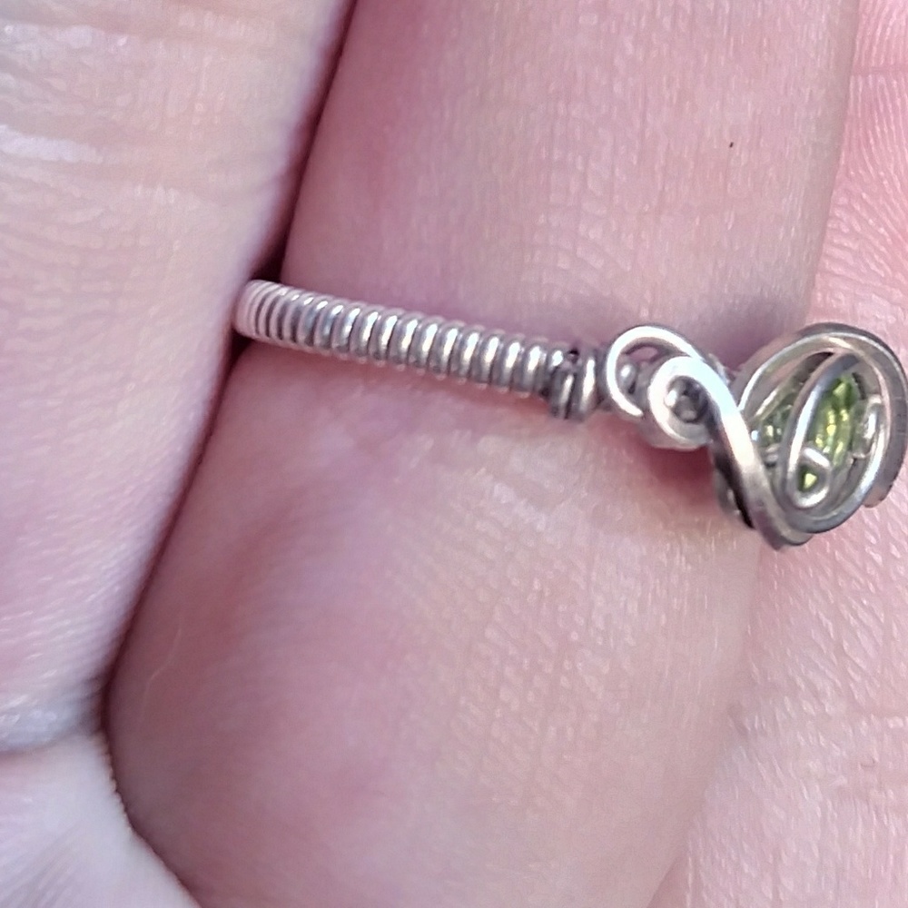 Peridot Ring - Picture 5 of 5
